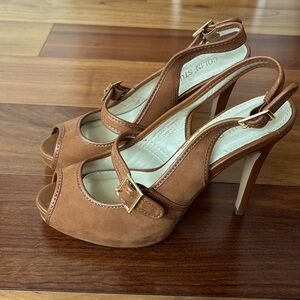 Colin Stuart heels